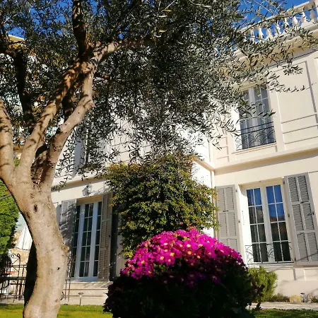Blanche 2* Cannes