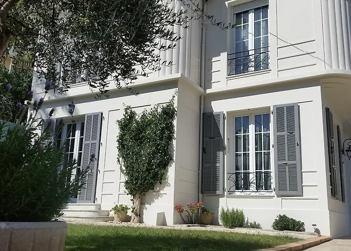 Blanche Bed and breakfast 3*