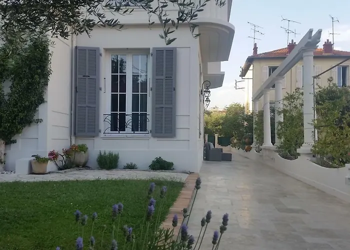 Blanche Frühstückspension Cannes