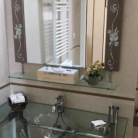 Blanche Bed and breakfast Cannes