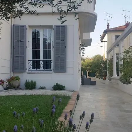 Blanche Bed and breakfast Cannes